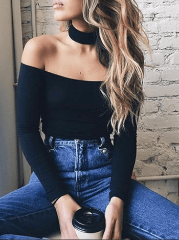 camiseta longa feminina aberta dos lados