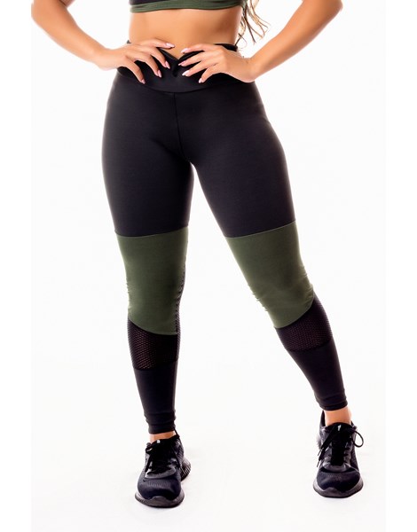 Calça Legging Fitness Academia Preta com Verde Militar e Detalhe em Tela Dry Fit Cintura Alta REF: SV14