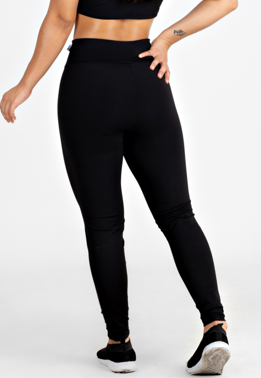 Calça Legging Fitness Academia Preta com Detalhe Lateral em Vivo Branco  Cintura Alta REF: SV36 - Racy Modas