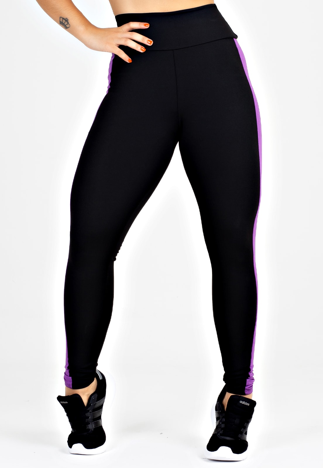 Calça Legging Fitness Academia Preta com Detalhe Lateral em Vivo Branco  Cintura Alta REF: SV33 - Racy Modas