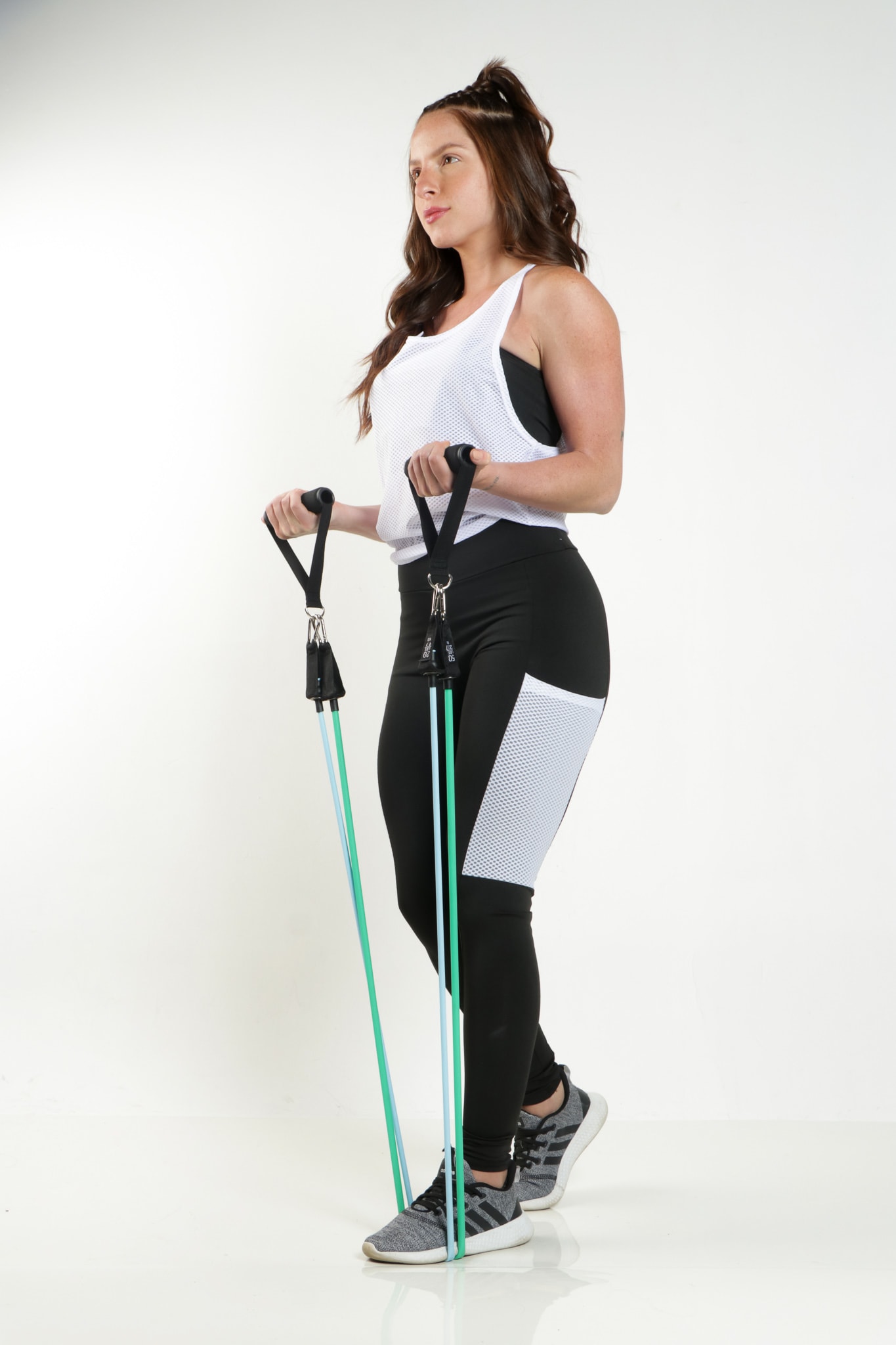 Conjunto Fitness Calça Legging com Bolso em Tela Dry + Regata de Tela + Top Tomara que Caia Preto com Branco REF: FRD3