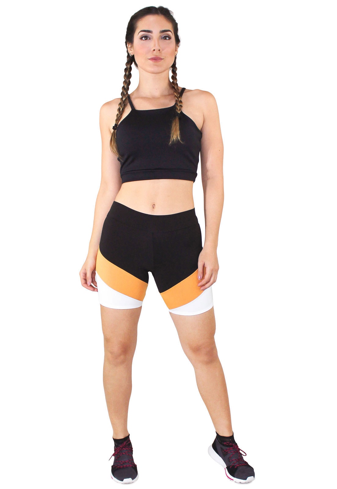 Conjunto Fitness Cropped Preto + Shorts Com Faixas Preto Com Branco e Amarelo REF: LX052
