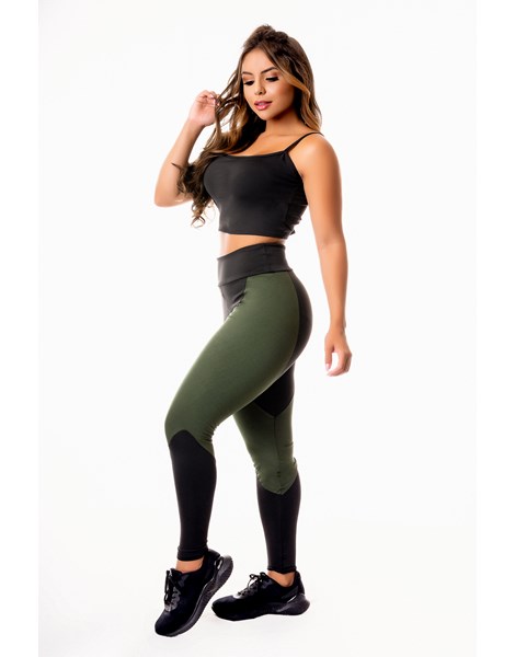 Conjunto Fitness Feminino Calça Legging Preta com Verde Militar Cintura Alta e Cropped Alcinha Academia REF: CSV3