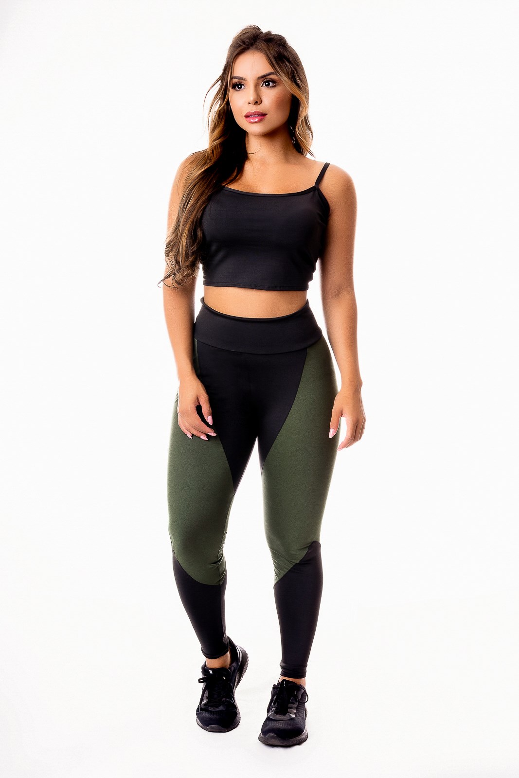 Conjunto Fitness Feminino Calça Legging Preta com Verde Militar